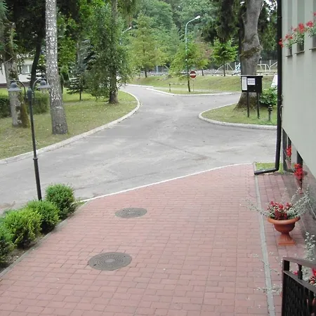 ホテル Hotel Morag モロンク